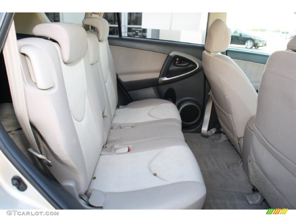 2006 RAV4  - Beige Metallic / Taupe photo #14