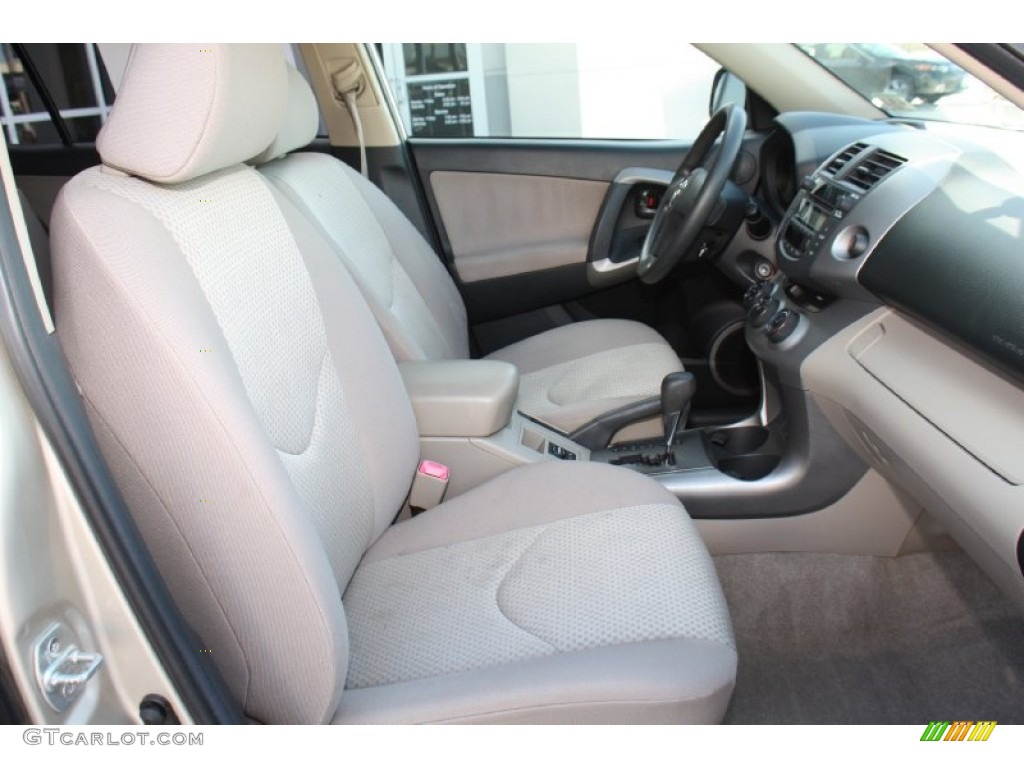 2006 RAV4  - Beige Metallic / Taupe photo #16