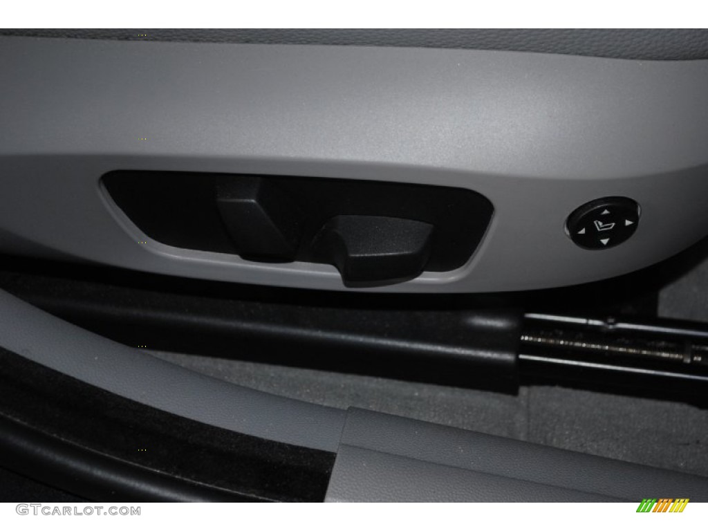 2010 3 Series 328i Sedan - Space Gray Metallic / Gray Dakota Leather photo #32