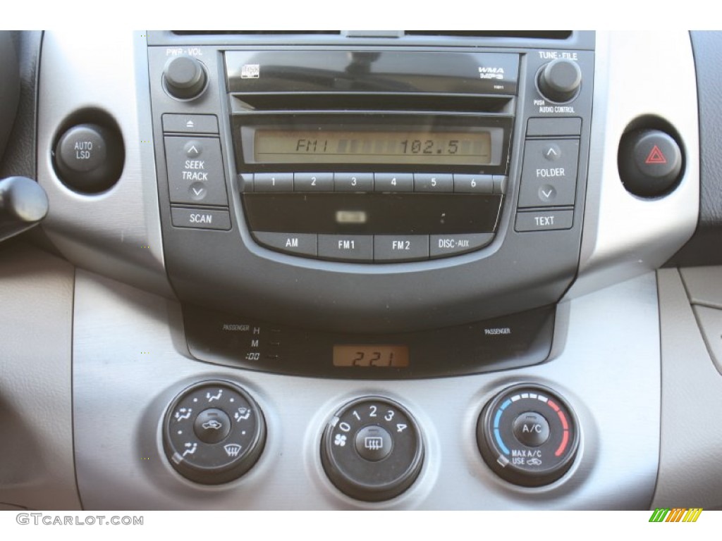 2006 RAV4  - Beige Metallic / Taupe photo #23