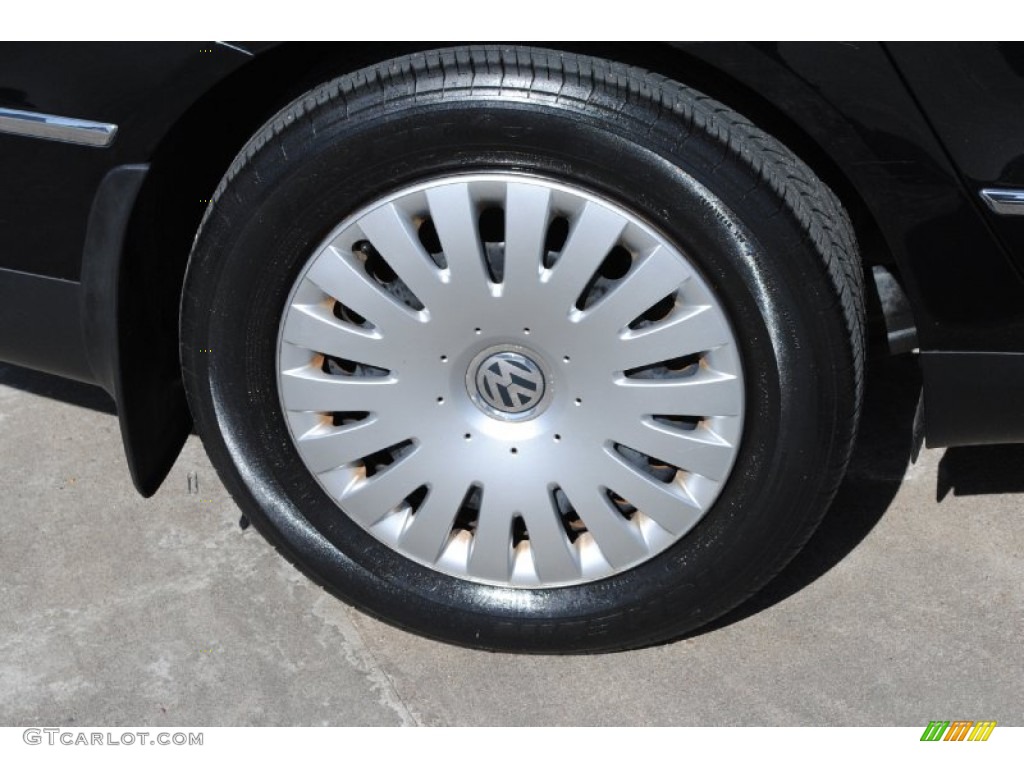 2006 Volkswagen Passat 2.0T Sedan Wheel Photo #77413482