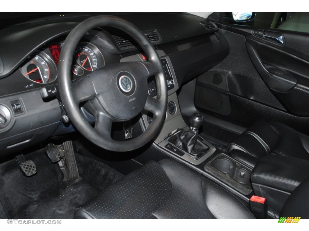 Black Interior 2006 Volkswagen Passat 2.0T Sedan Photo #77413562
