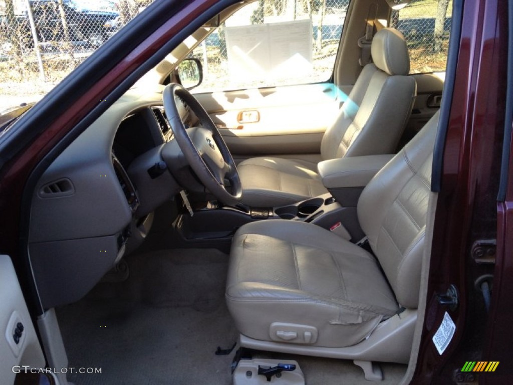 Beige Interior 2002 Nissan Pathfinder SE 4x4 Photo #77413855