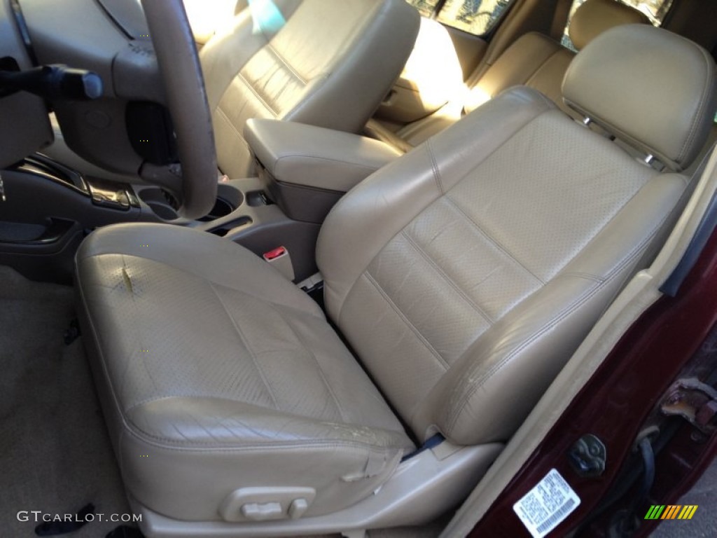 2002 Nissan Pathfinder SE 4x4 Interior Color Photos