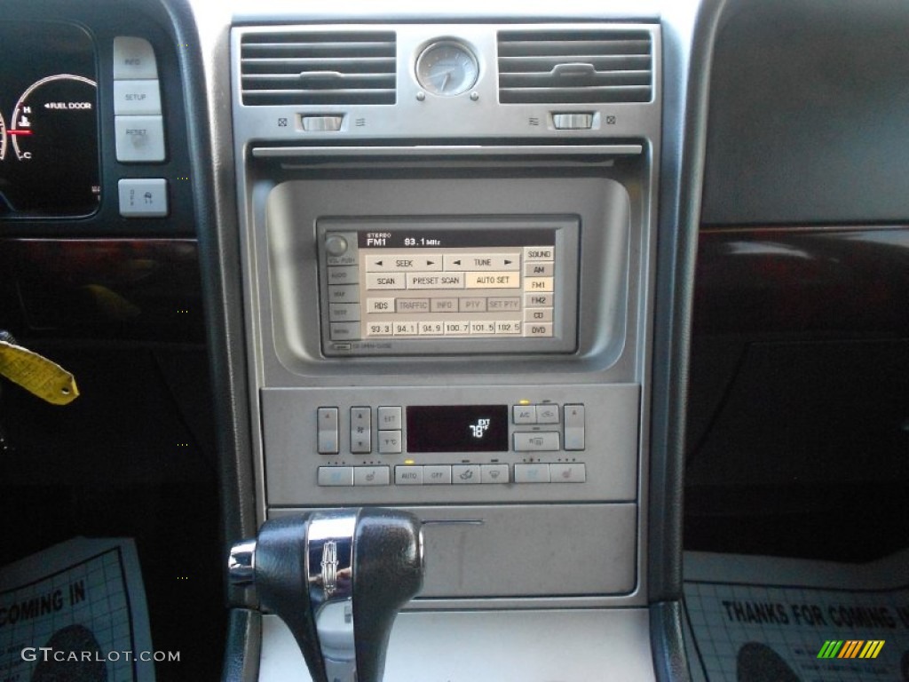 2006 Lincoln Navigator Luxury Controls Photo #77414137