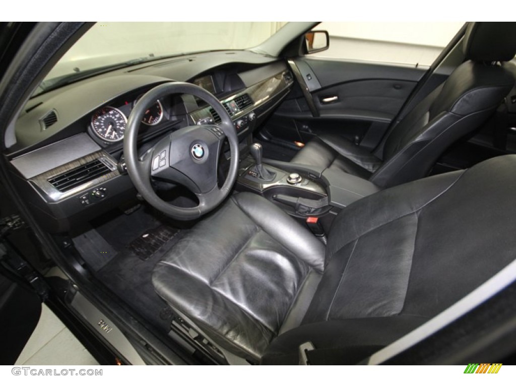 Black Interior 2005 BMW 5 Series 530i Sedan Photo #77414536
