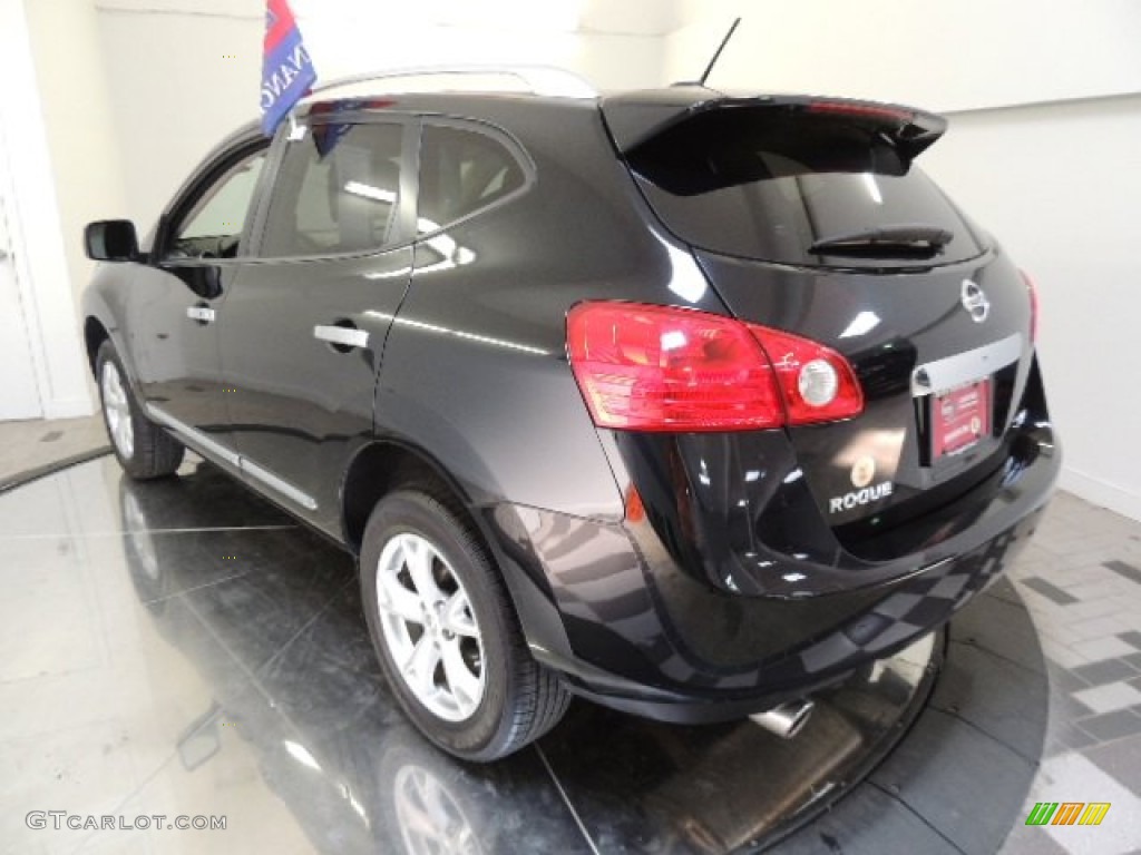 2011 Rogue SV AWD - Wicked Black / Black photo #9