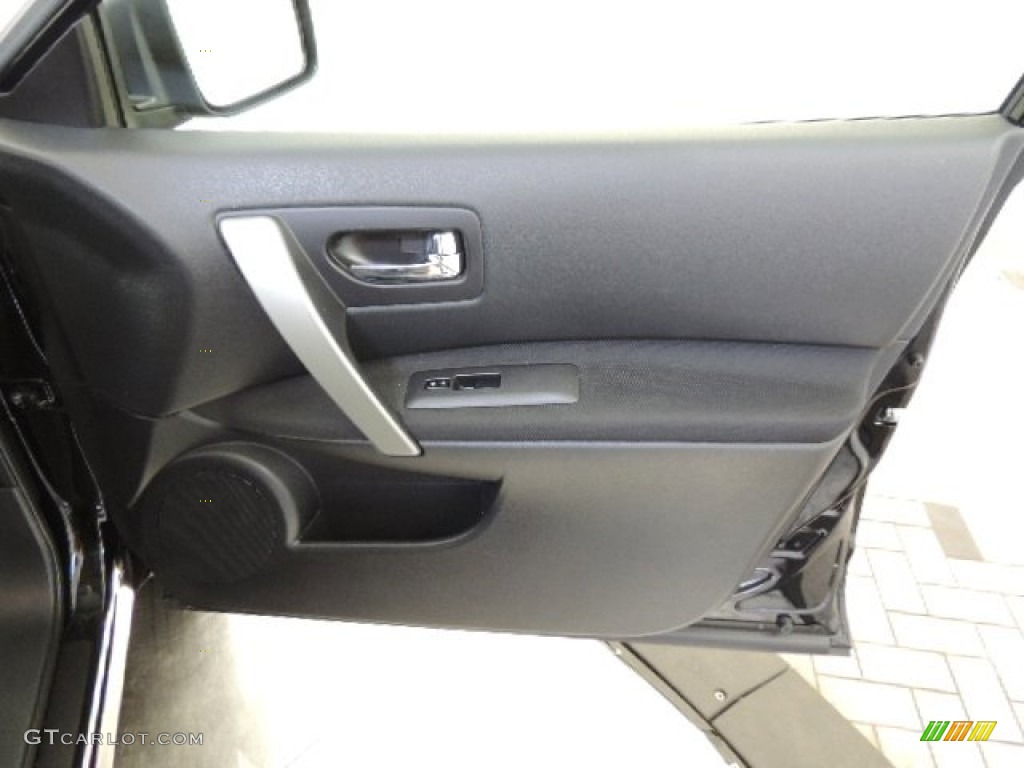 2011 Rogue SV AWD - Wicked Black / Black photo #12