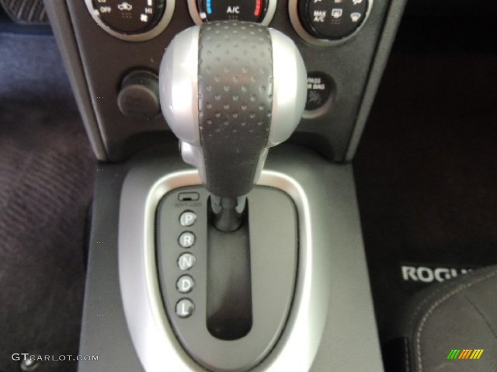 2011 Rogue SV AWD - Wicked Black / Black photo #20