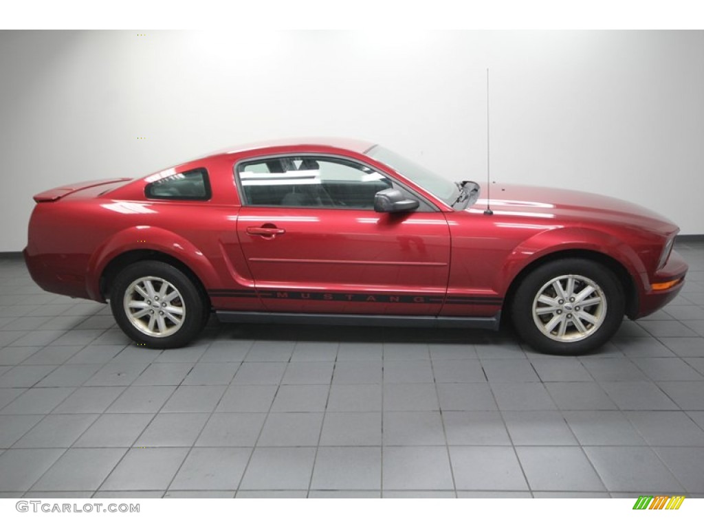 2007 Mustang V6 Deluxe Coupe - Redfire Metallic / Dark Charcoal photo #7