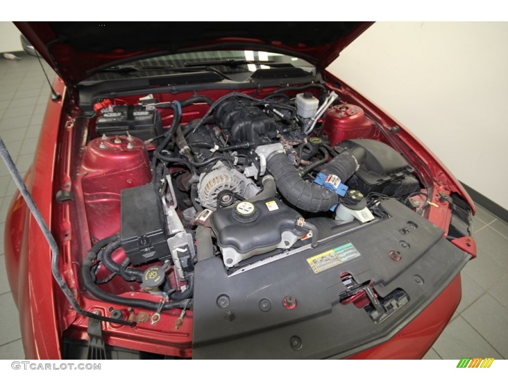 2007 Ford Mustang V6 Deluxe Coupe 4.0 Liter SOHC 12-Valve V6 Engine Photo #77421495