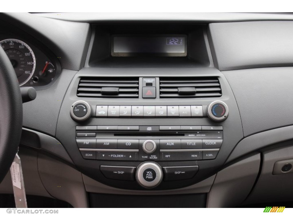 2010 Honda Accord LX-P Sedan Controls Photo #77422297