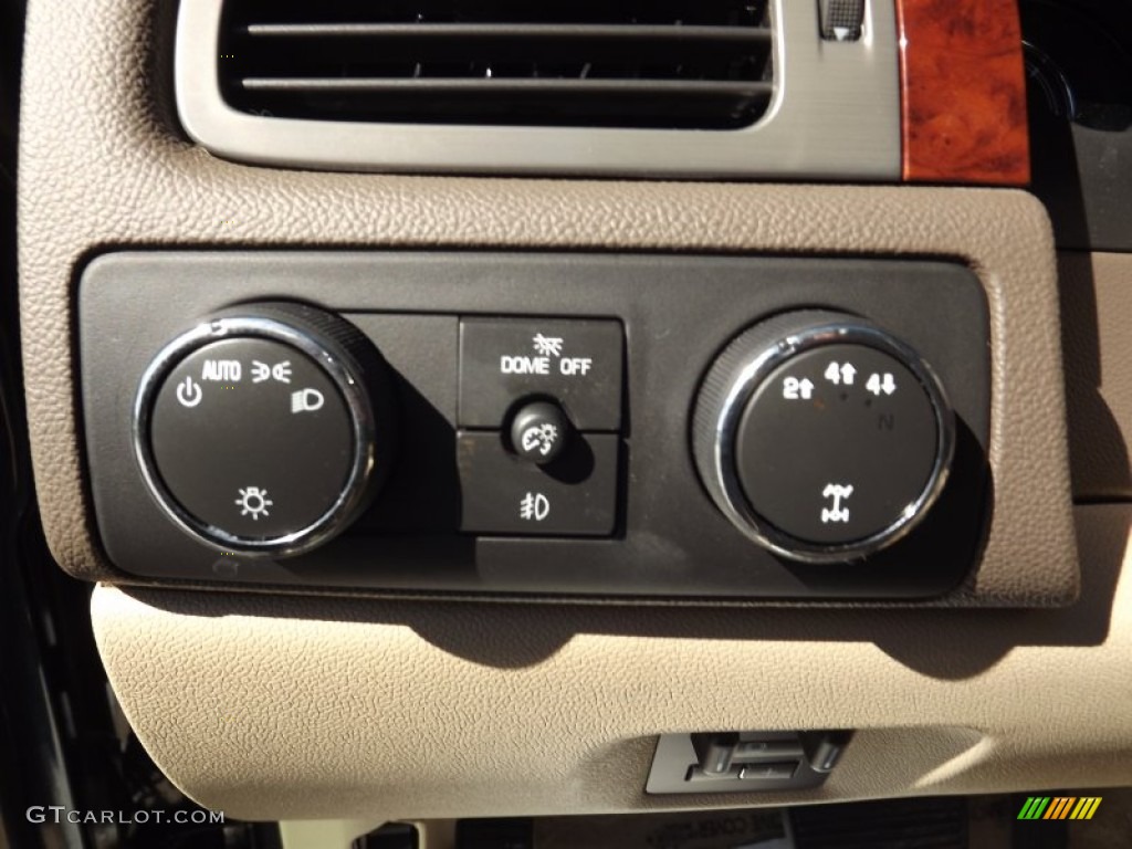2013 Chevrolet Silverado 2500HD LT Crew Cab 4x4 Controls Photo #77428391