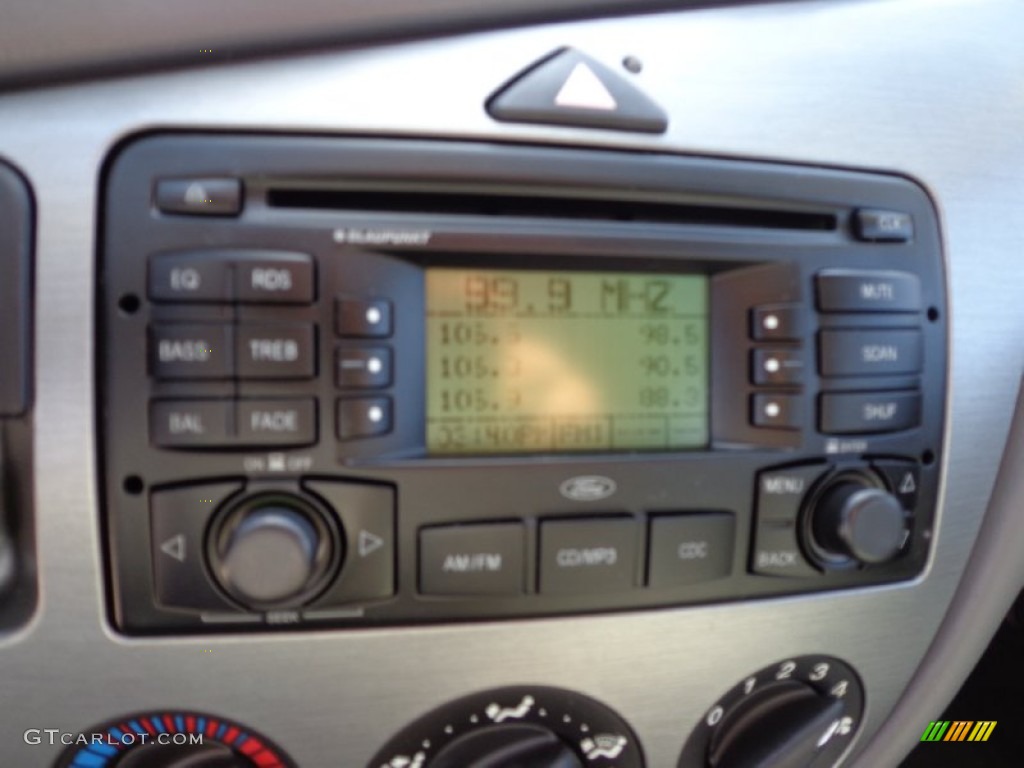 2003 Ford Focus ZTS Sedan Audio System Photo #77429582