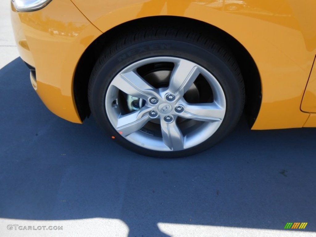 2013 Hyundai Veloster Standard Veloster Model Wheel Photo #77432164
