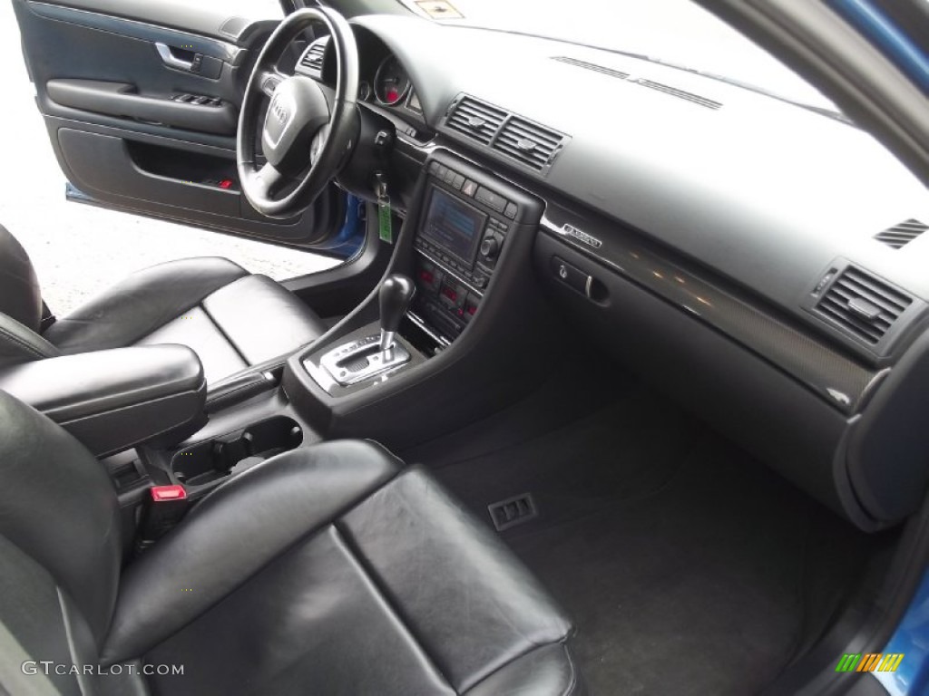 2006 Audi S4 4.2 quattro Sedan Dashboard Photos