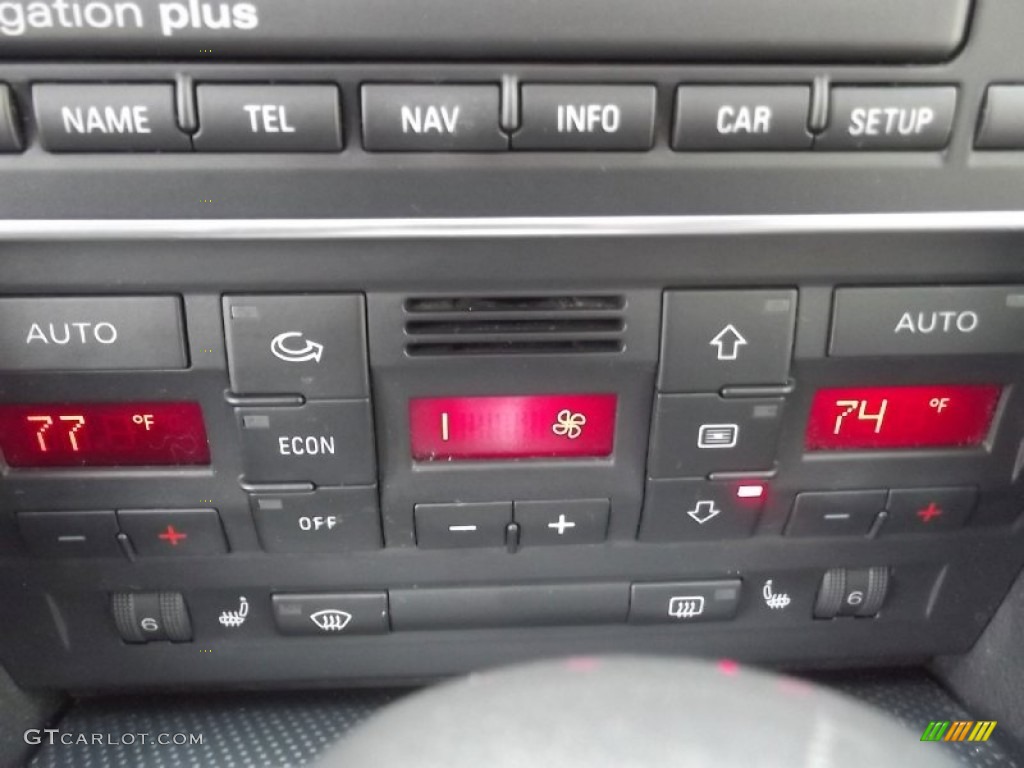 2006 Audi S4 4.2 quattro Sedan Controls Photo #77435664