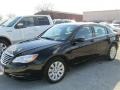 Black - 200 LX Sedan Photo No. 4