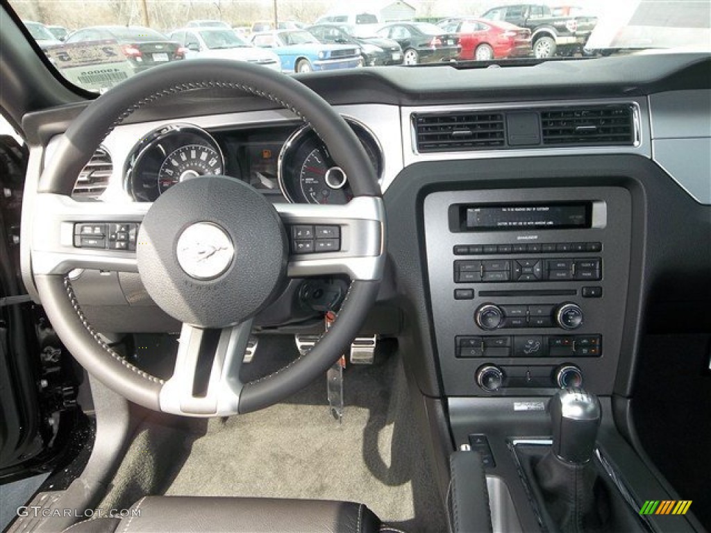 2014 Ford Mustang GT Premium Coupe Charcoal Black Dashboard Photo #77436666
