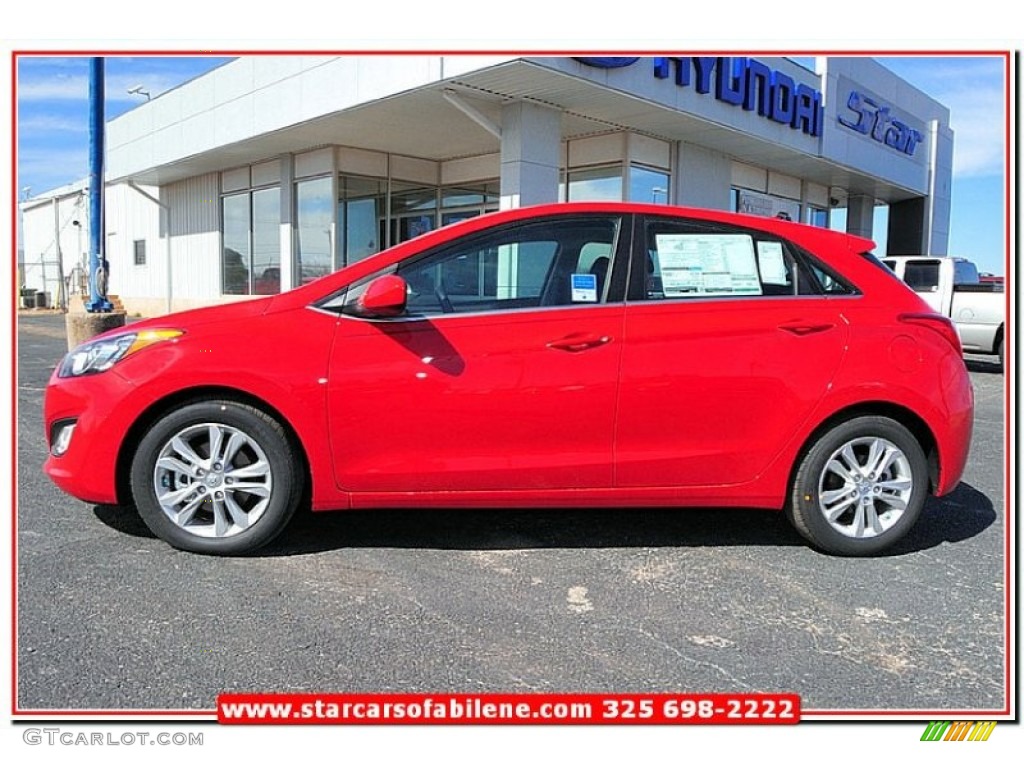 2013 Elantra GT - Volcanic Red / Black photo #2