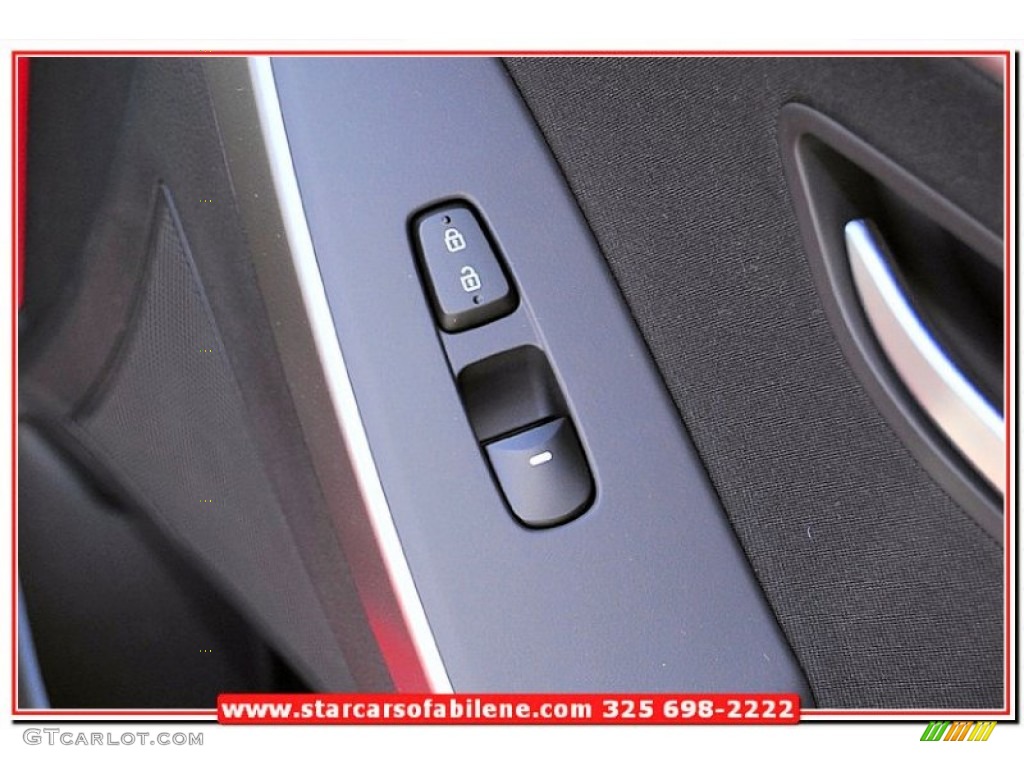 2013 Elantra GT - Volcanic Red / Black photo #27