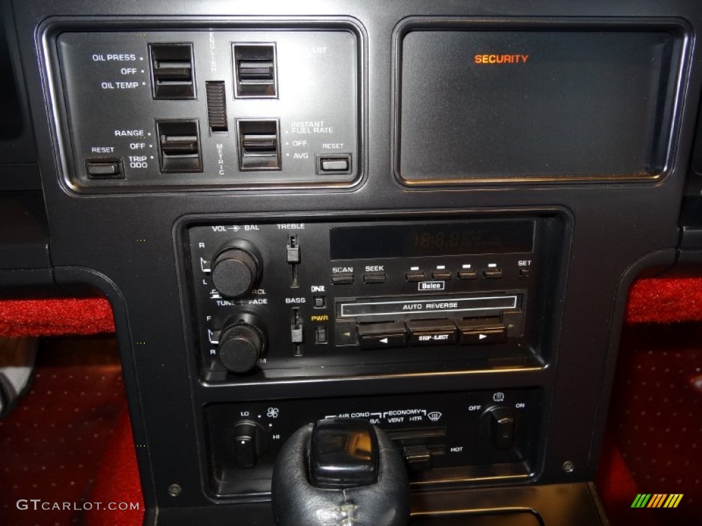 1987 Chevrolet Corvette Convertible Controls Photos