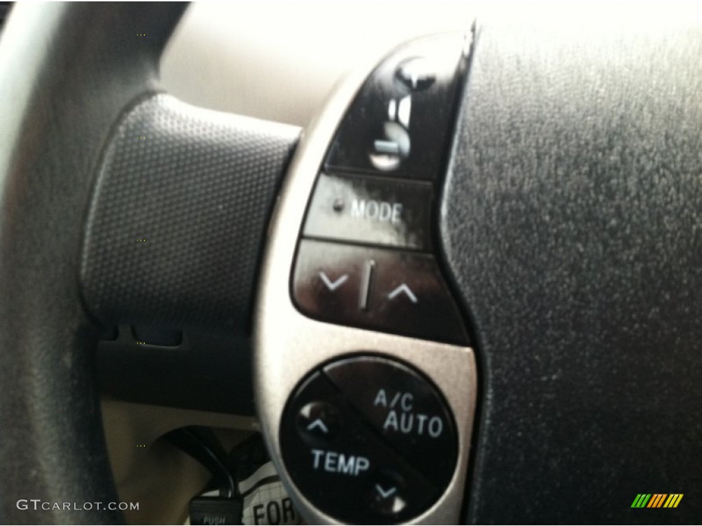 2005 Toyota Prius Hybrid Controls Photo #77438124