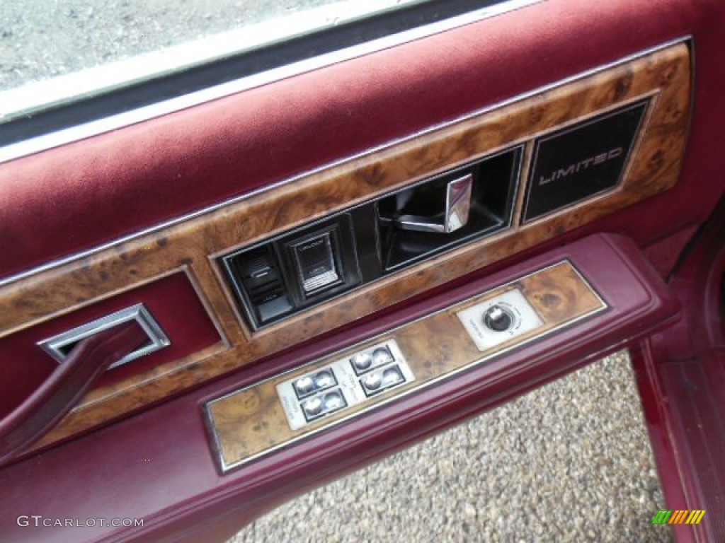 1991 Buick LeSabre Limited Sedan Controls Photos
