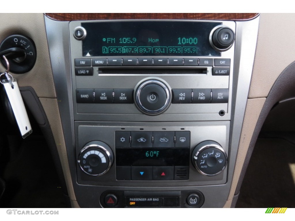 2008 Chevrolet Malibu LTZ Sedan Controls Photos