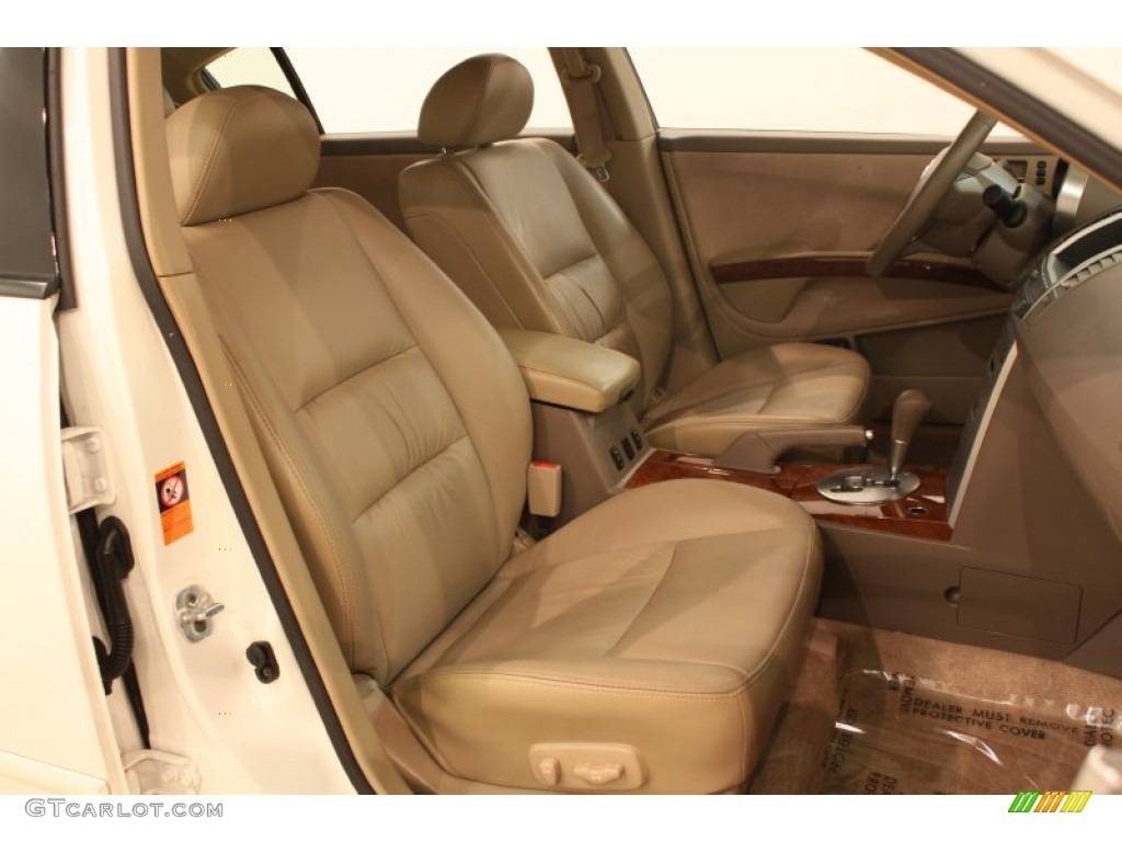 2005 Nissan Maxima 3.5 SE Front Seat Photos