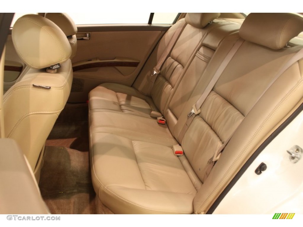 2005 Nissan Maxima 3.5 SE Rear Seat Photos