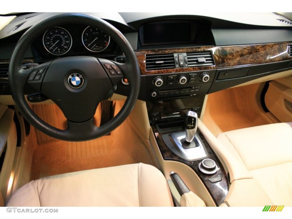 2008 BMW 5 Series 535xi Sports Wagon Beige Dashboard Photo #77445070