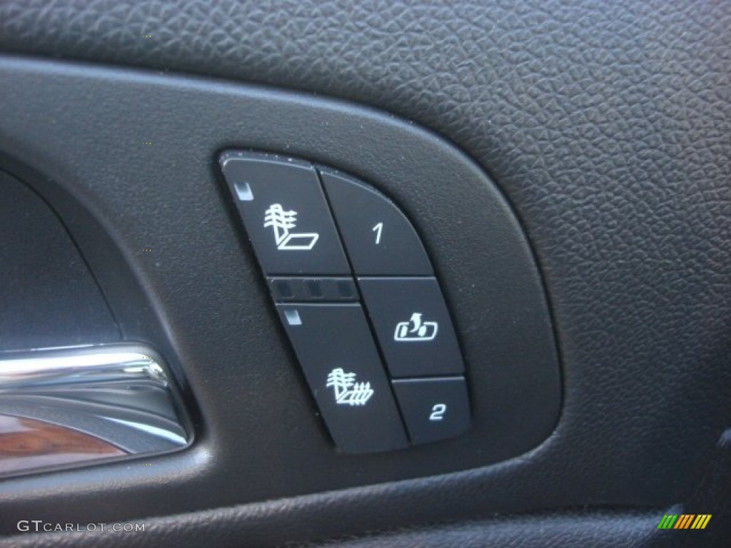 2008 Chevrolet Tahoe LTZ 4x4 Controls Photo #77445204