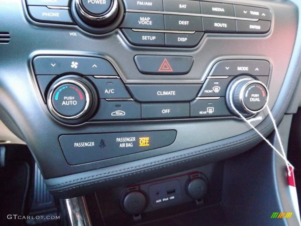 2013 Kia Optima EX Controls Photo #77445421
