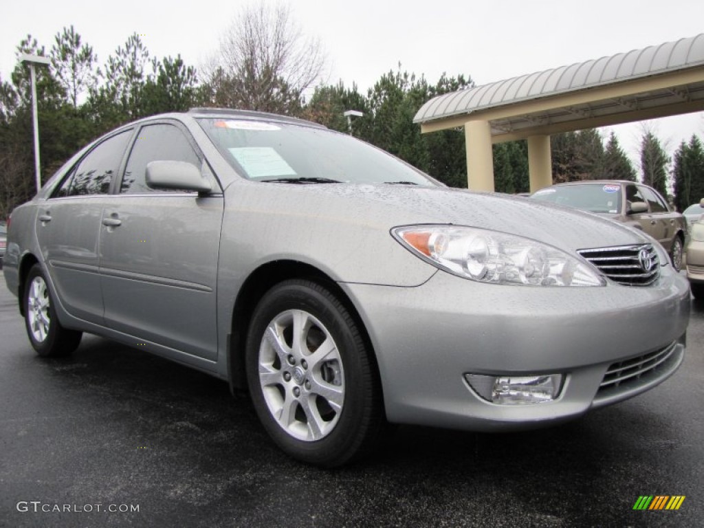 2005 Camry XLE V6 - Mineral Green Opalescent / Taupe photo #4