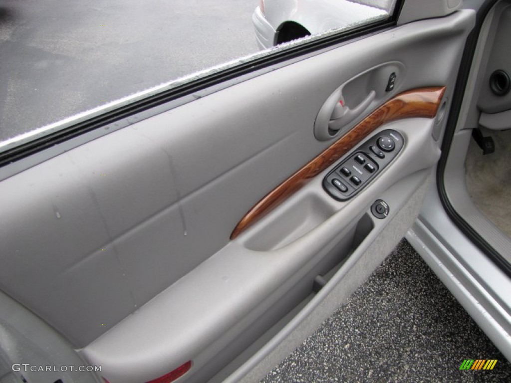 2000 Buick LeSabre Custom Medium Gray Door Panel Photo #77447850