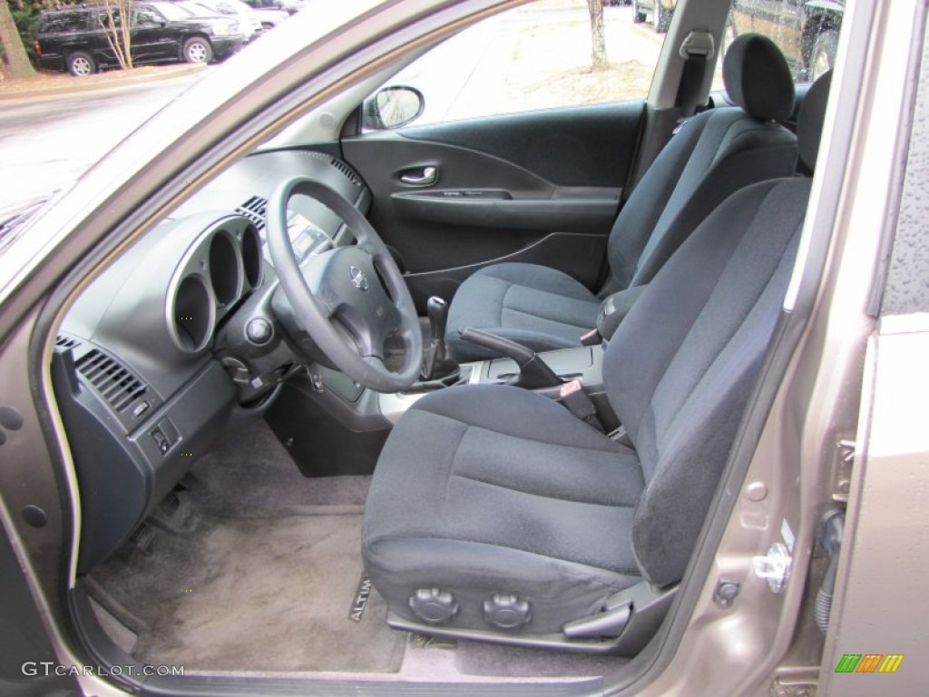 Charcoal Interior 2003 Nissan Altima 2.5 S Photo #77448291
