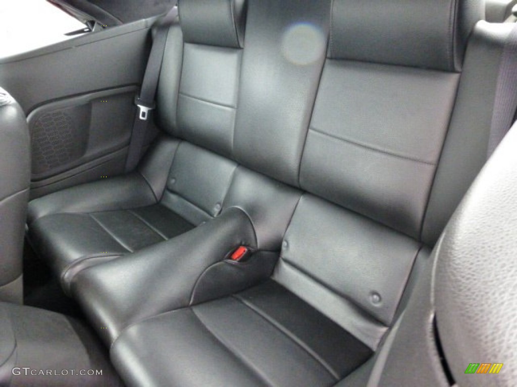 2006 Ford Mustang V6 Premium Convertible Rear Seat Photo #77449238