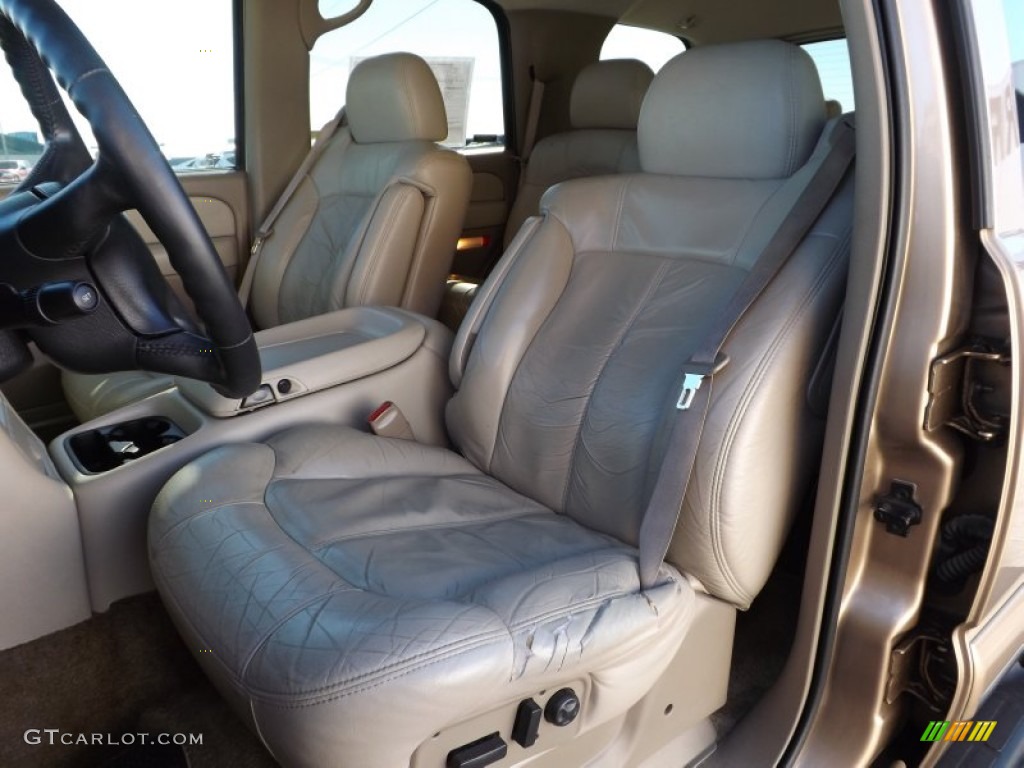 2001 Tahoe LT 4x4 - Sunset Gold Metallic / Tan/Neutral photo #16
