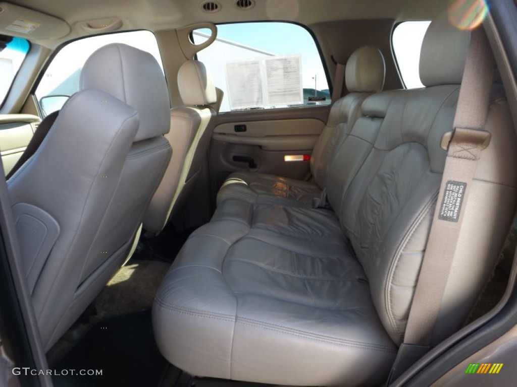 2001 Tahoe LT 4x4 - Sunset Gold Metallic / Tan/Neutral photo #17