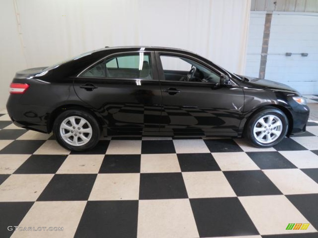 Black 2010 Toyota Camry LE Exterior Photo #77452119