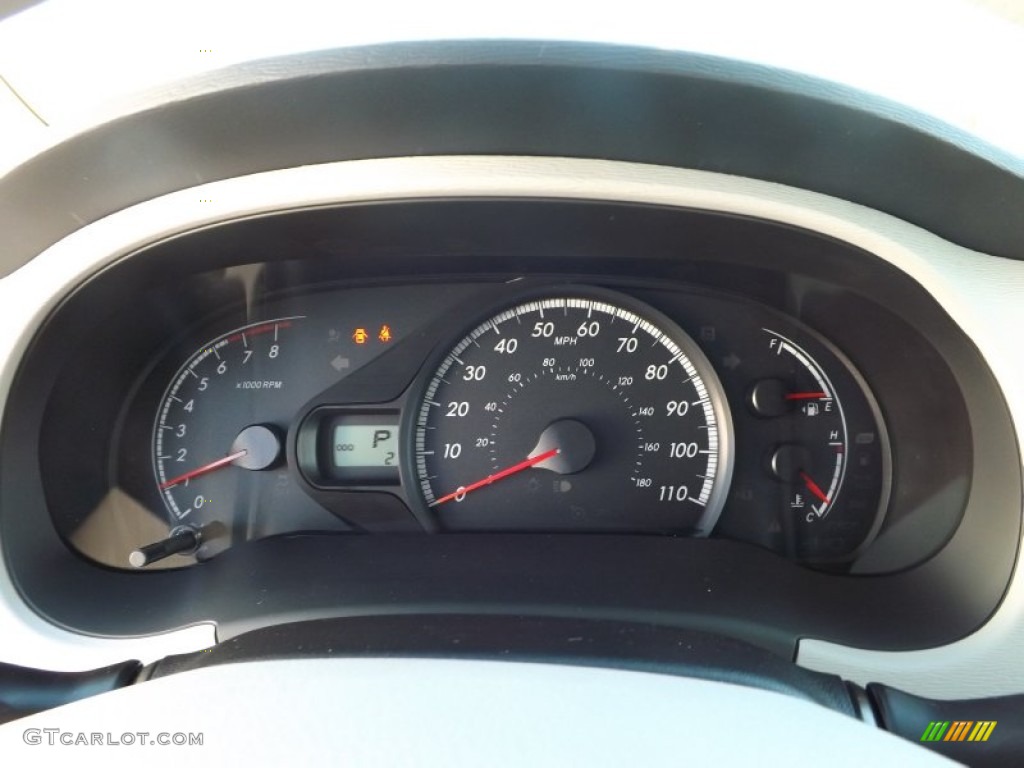 2013 Toyota Sienna LE Gauges Photo #77452512