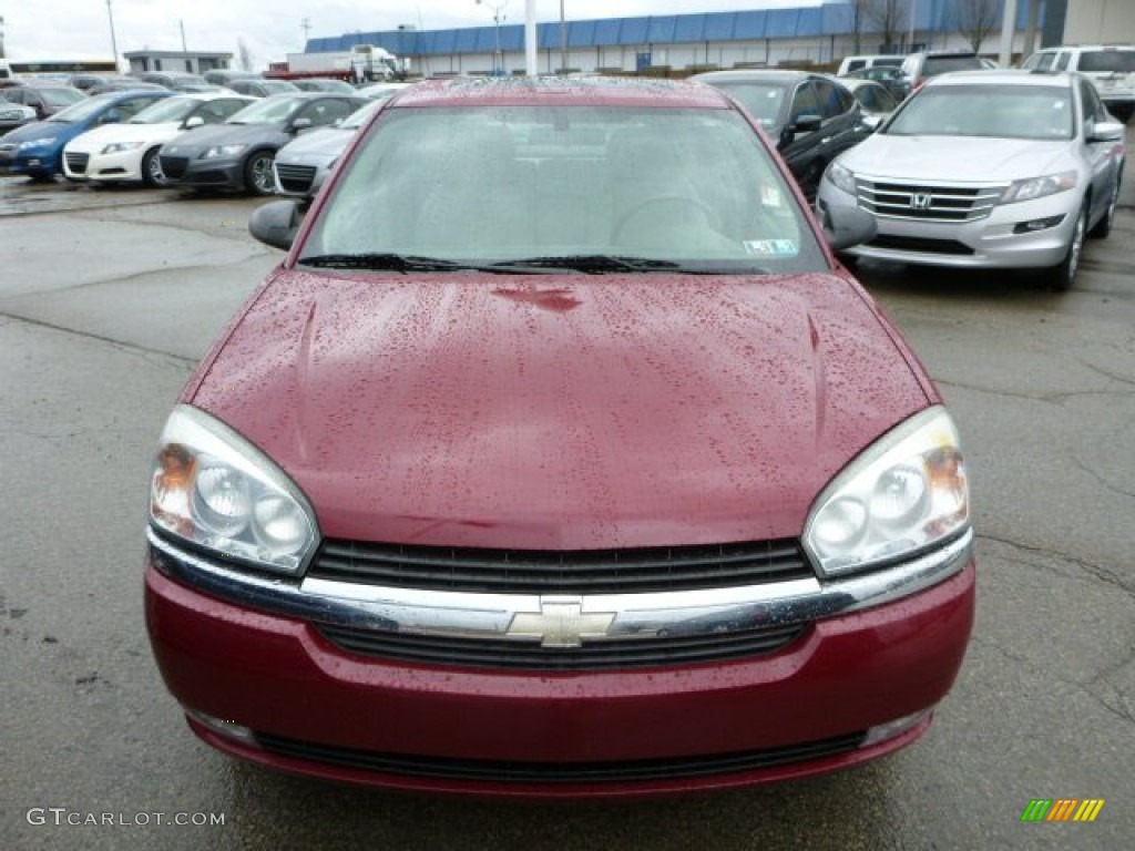2004 Malibu Maxx LT Wagon - Sport Red Metallic / Neutral photo #7