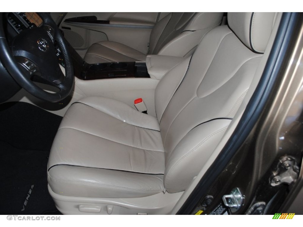 Ivory Interior 2009 Toyota Venza V6 Photo #77454513