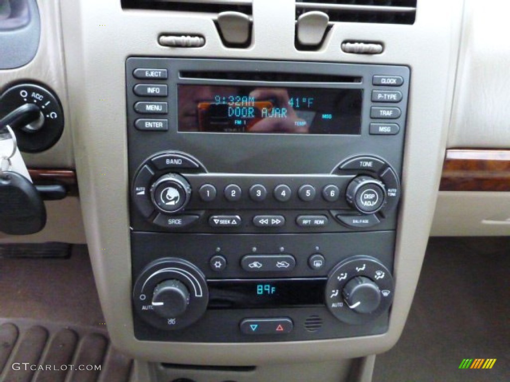 2004 Chevrolet Malibu Maxx LT Wagon Controls Photo #77454576