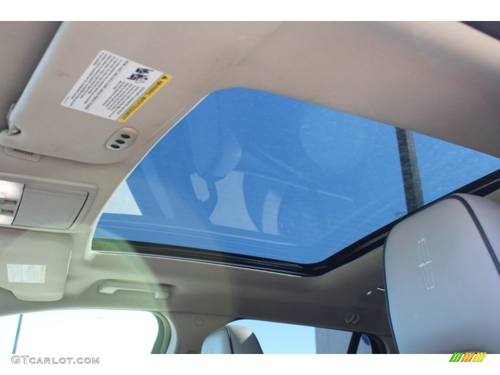 2010 Lincoln MKX FWD Sunroof Photo #77457426