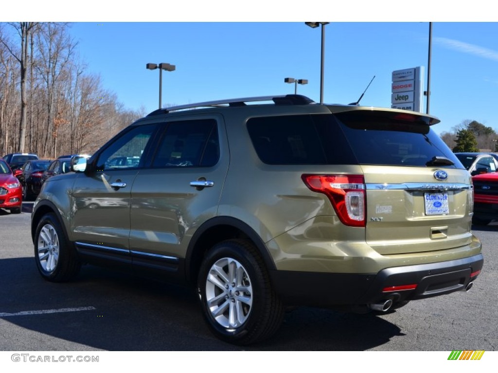 2013 Explorer XLT - Ginger Ale Metallic / Medium Light Stone photo #43