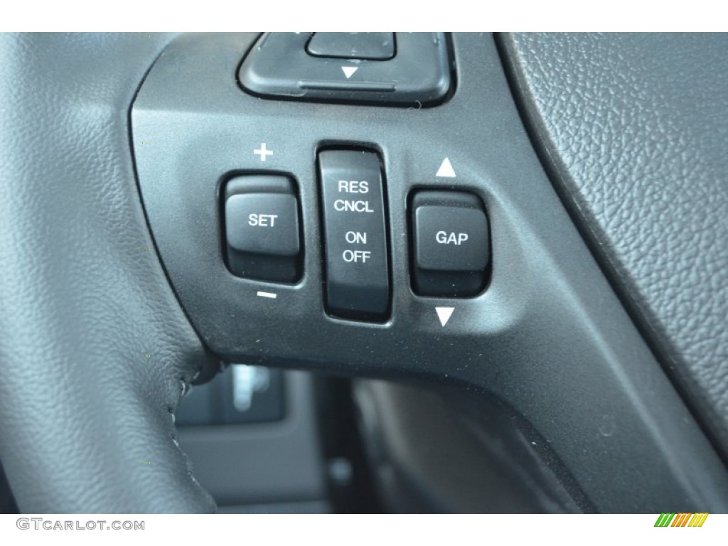 2013 Ford Flex Limited Controls Photo #77460451