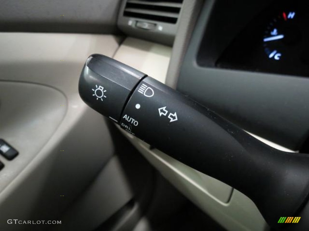 2007 Toyota Camry Hybrid Controls Photo #77460471