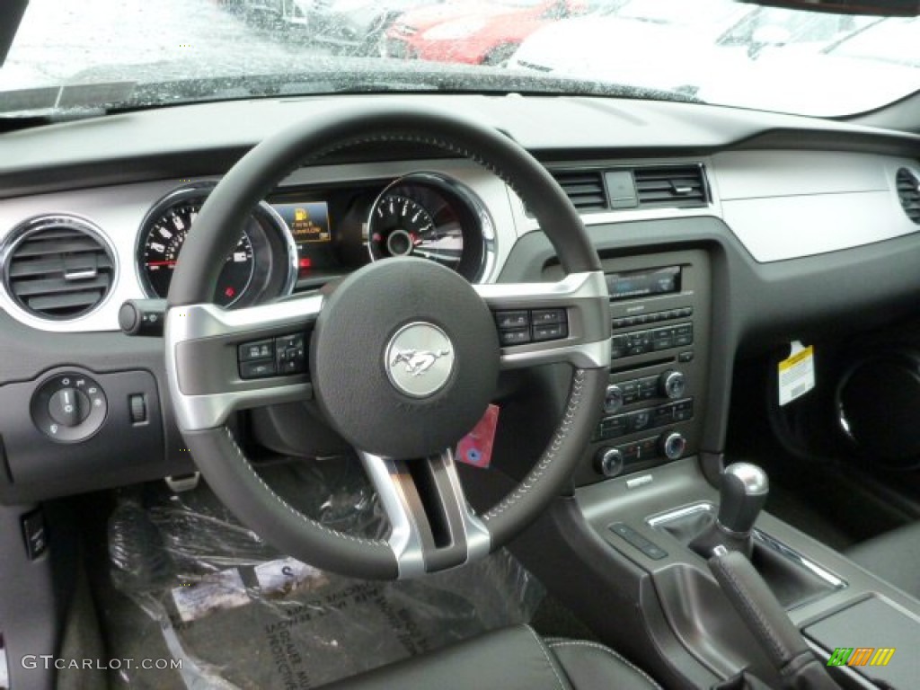 2014 Ford Mustang GT Premium Coupe Charcoal Black Dashboard Photo #77464608